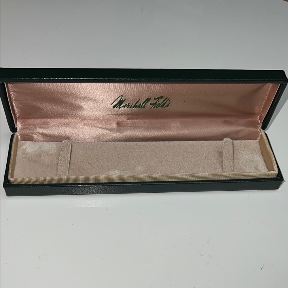 Marshall Field’s Green Leather Vintage Bracelet 8” Jewelry Box